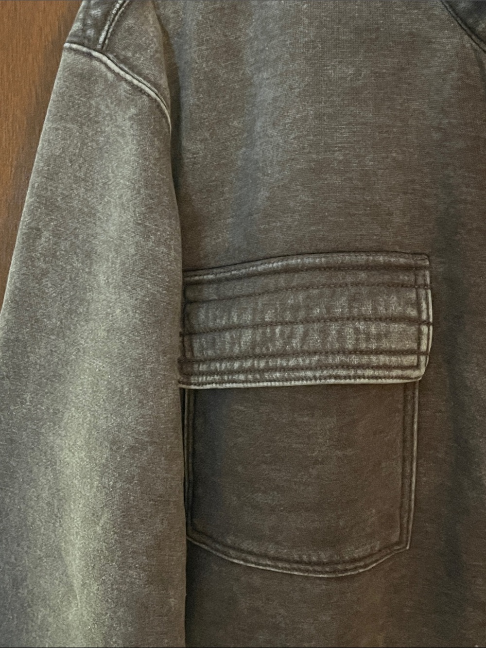 Zenana Acid Washed Brown Snap Mock-Neck Pullover Sweatshirt w/Flap Chest Pockets - Picture 4 of 12